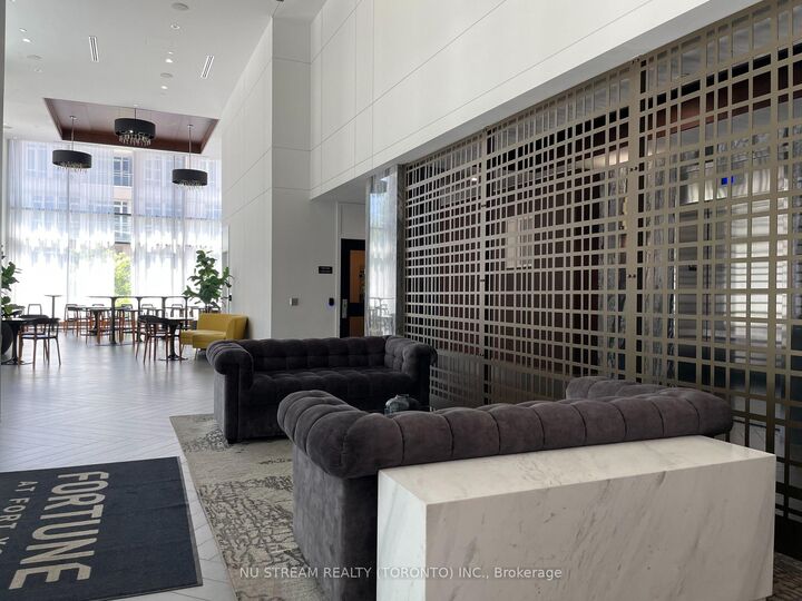 Property Photo:  38 Iannuzzi Street 207  ON M5V 0S2 
