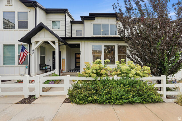 Property Photo: 693 S Grant Ln UT 84054