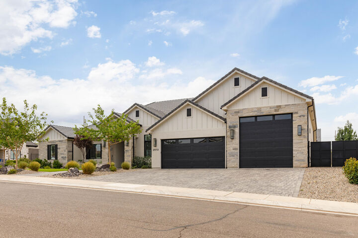 Property Photo:  2972 E Willow Tree Ln  UT 84790 