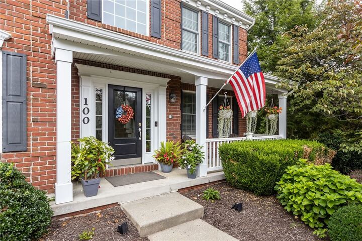 Property Photo:  100 Macintosh Ct  PA 16066 