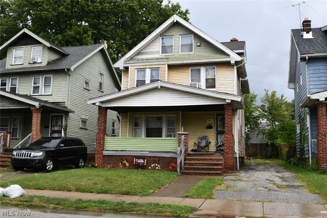 Property Photo:  1347 Elwood Road  OH 44112 