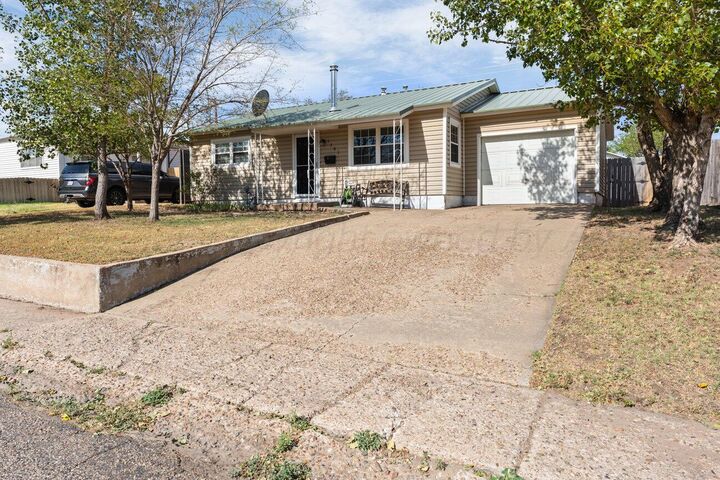 Property Photo:  1301 Cooley Drive  TX 79007 