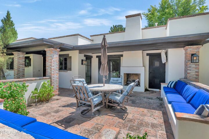 Property Photo: 4735 N 32nd Place AZ 85018
