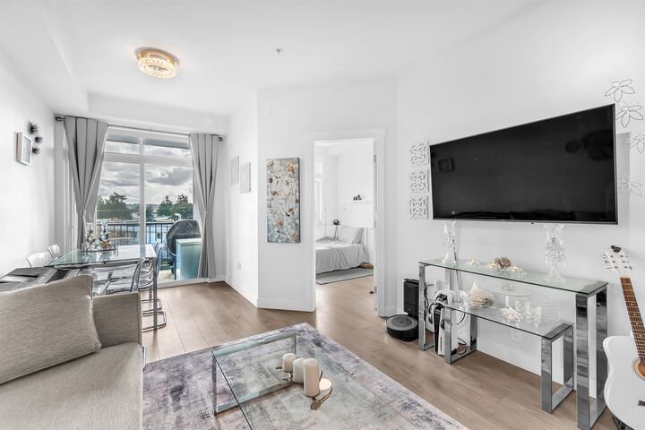 Property Photo: 20696 Eastleigh Crescent 410 BC V3A 0M3