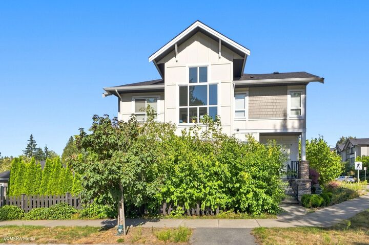 Property Photo: 20403 86ave Avenue BC V2Y 0X4