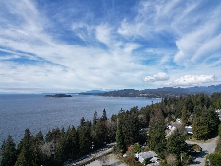 Property Photo: 4934 Geer Road BC V0N 3A2