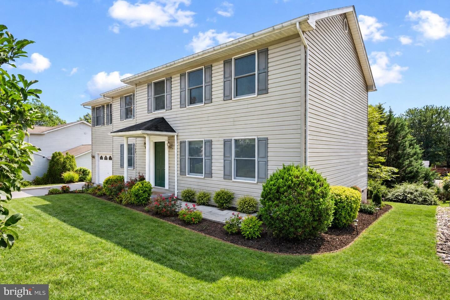 Property Photo:  102 Primrose Place  VA 22602 
