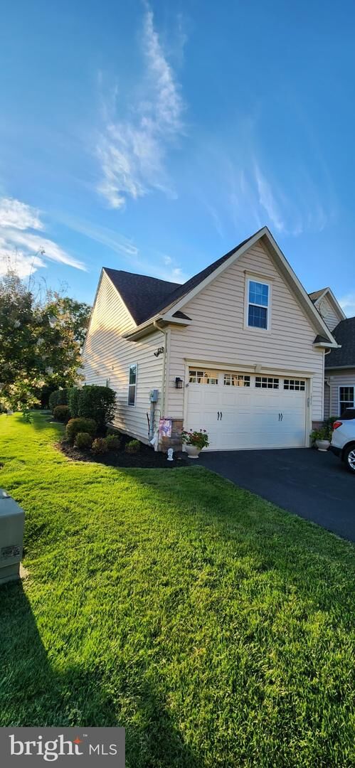 Property Photo:  1239 Heron Court  PA 18951 