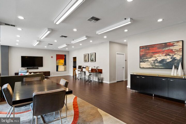Property Photo:  3883 Connecticut Avenue NW 619  DC 20008 