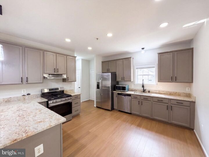 Property Photo:  2800 Orchard Summit Court  MD 20785 