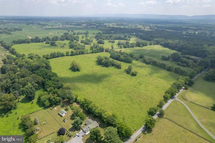 Property Photo: 7118 Lord Fairfax Highway VA 22611