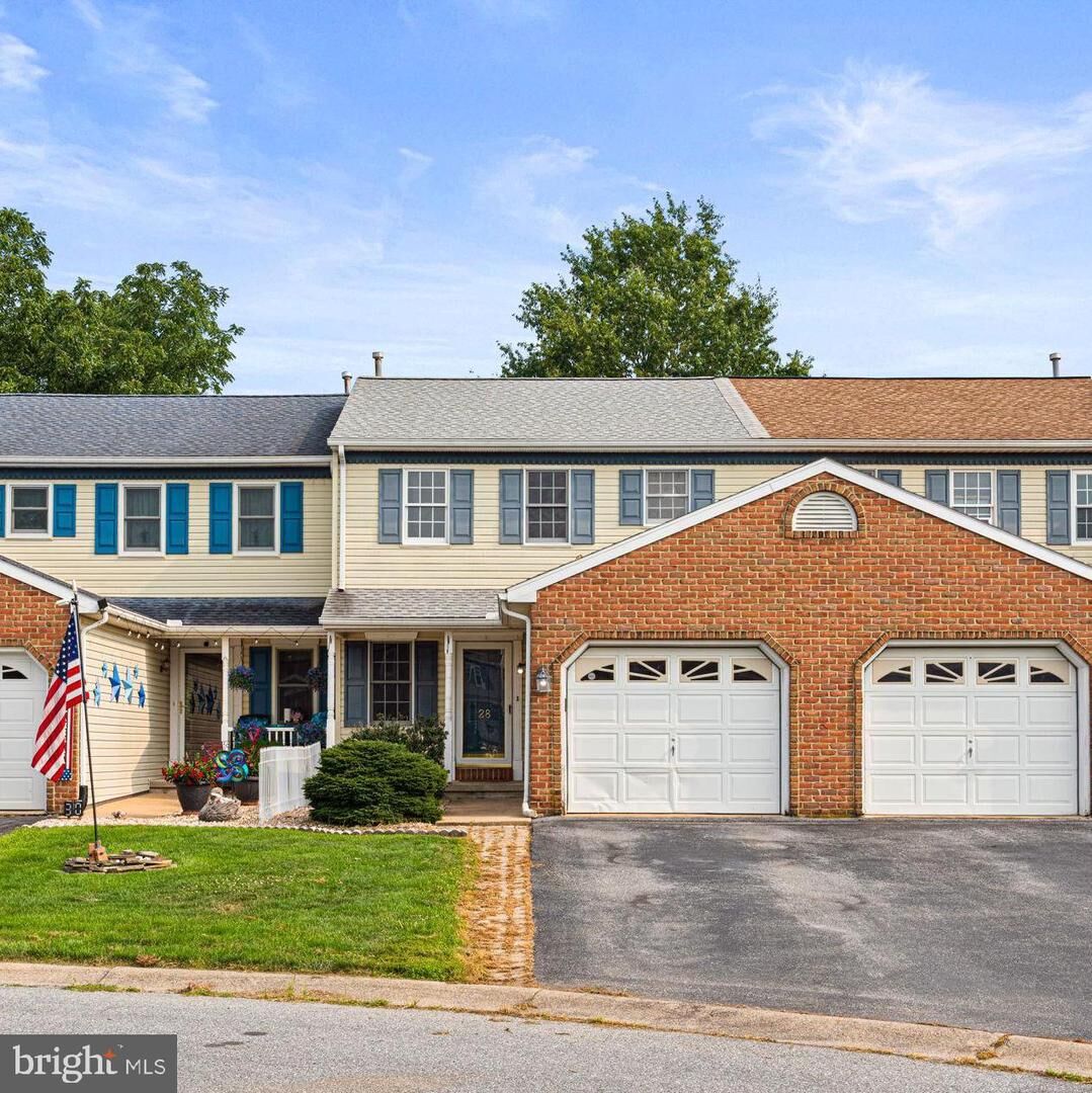 Property Photo: 28 Penny Lane PA 17046