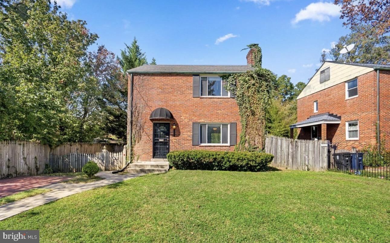 Property Photo:  1502 Delmont Lane  MD 20912 