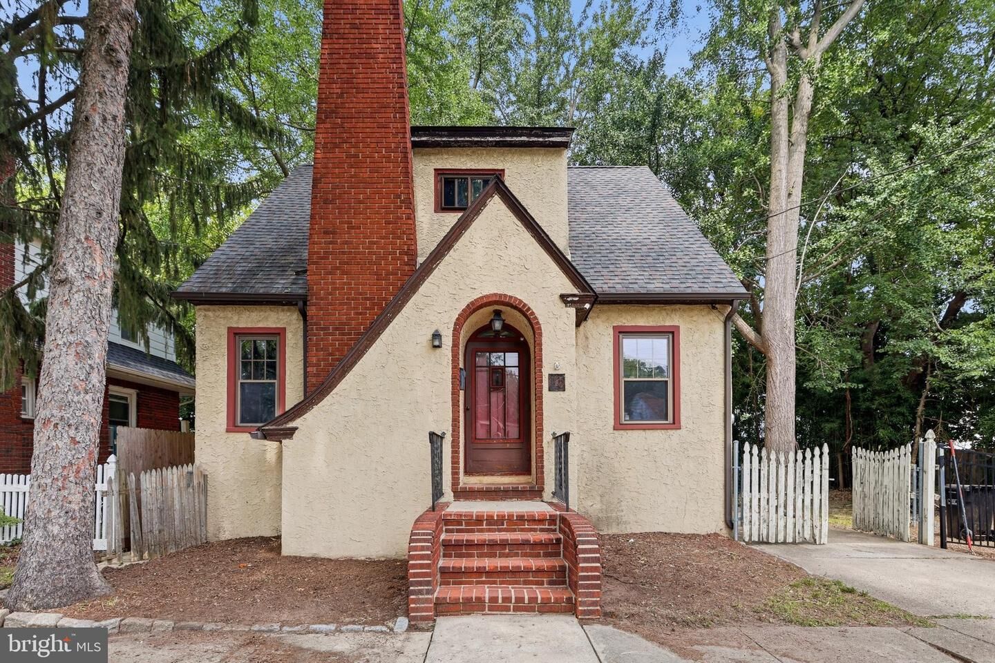 Property Photo:  146 W Barber Avenue  NJ 08096 