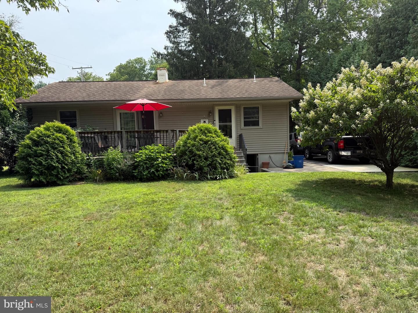 Property Photo: 5 Wood Lane PA 19606