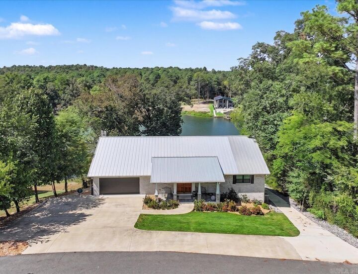 Property Photo:  225 Phadral Point  AR 71913 
