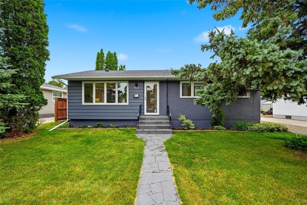 Property Photo: 1427 Somerville Avenue MB R3T 1C3