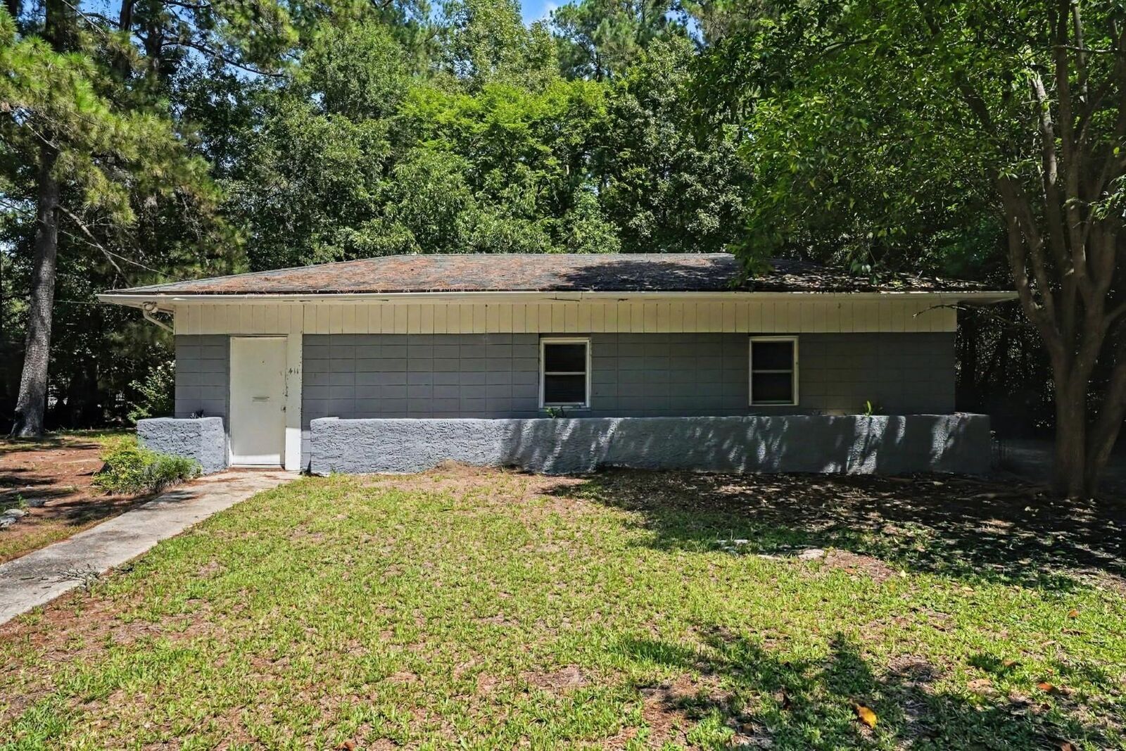 Property Photo: 411 E Wine St. SC 29574