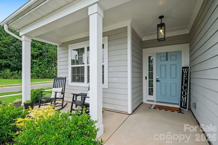 Property Photo:  5005 Painswick Place  NC 28215 