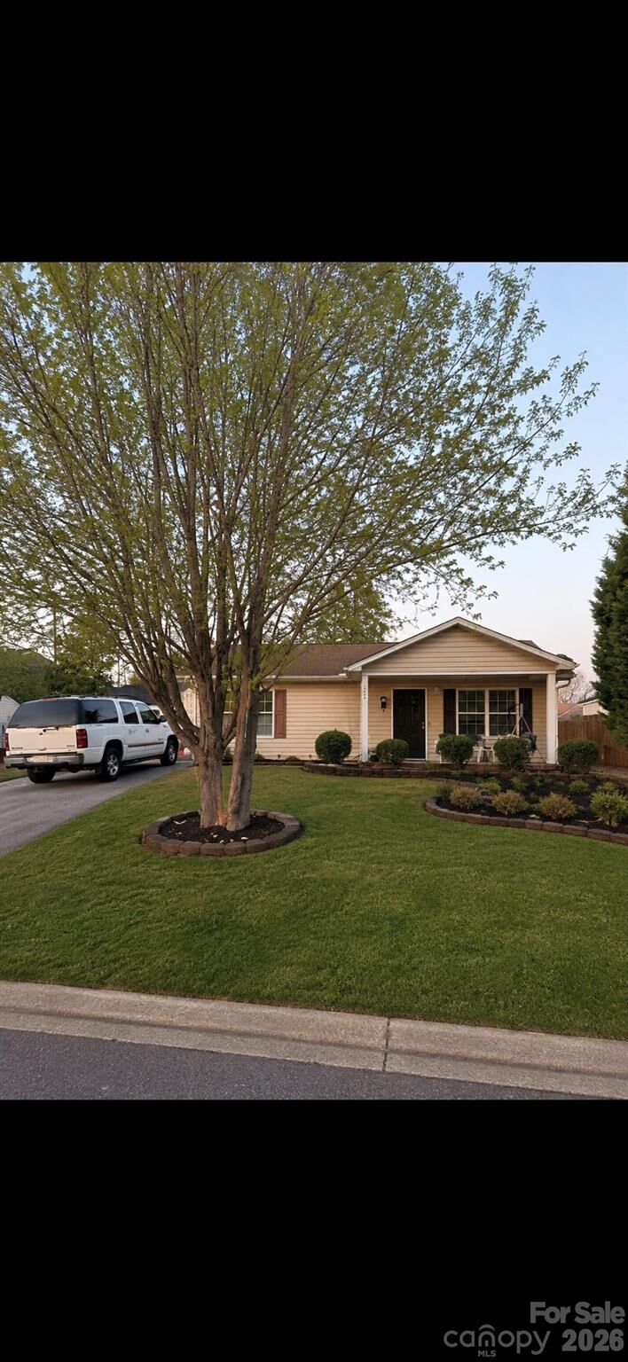 Property Photo:  624 New Way Drive  NC 28052 