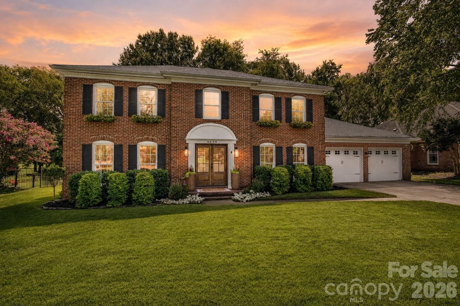 Property Photo:  4638 Deanscroft Drive  NC 28226 