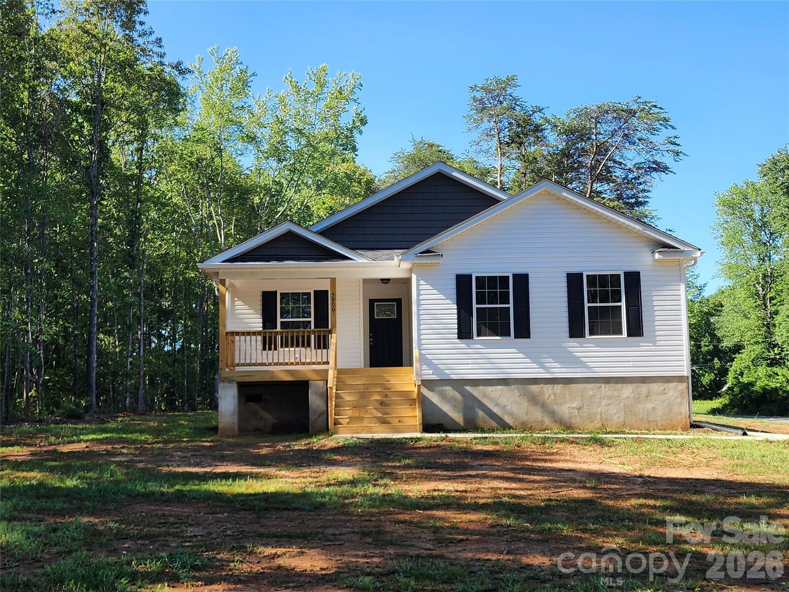 Property Photo:  5900 Flamingo Drive 4  NC 28613 