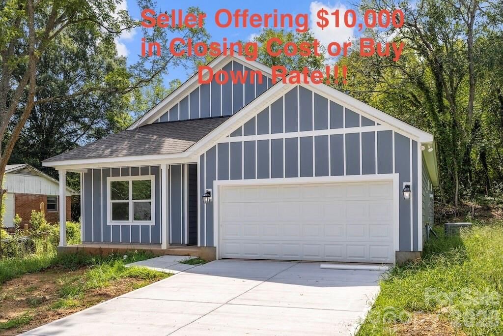 Property Photo:  505 E Dunlap Street  SC 29720 