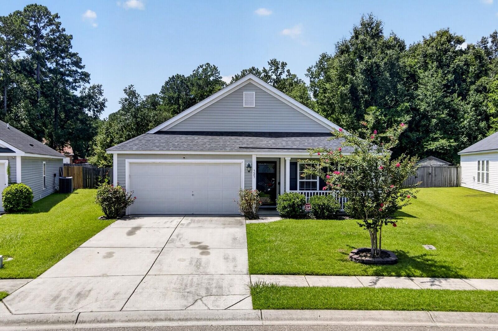 Property Photo: 323 Briarbend Road SC 29445