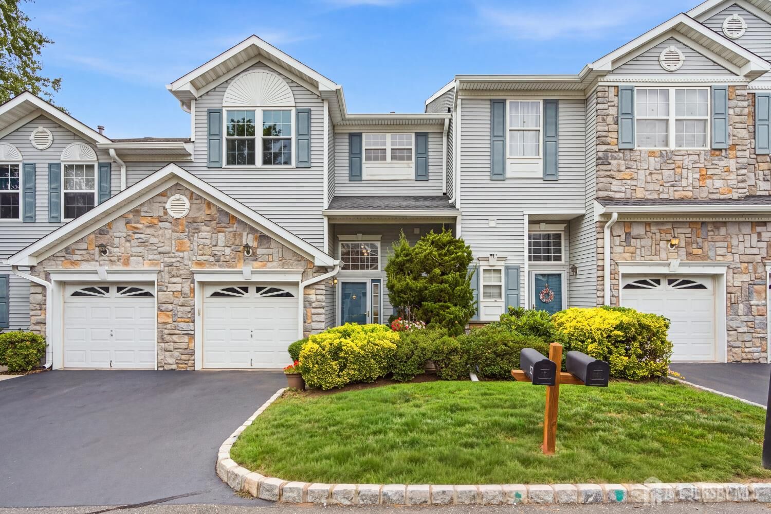 Property Photo: 8 Rondell Lane NJ 08857