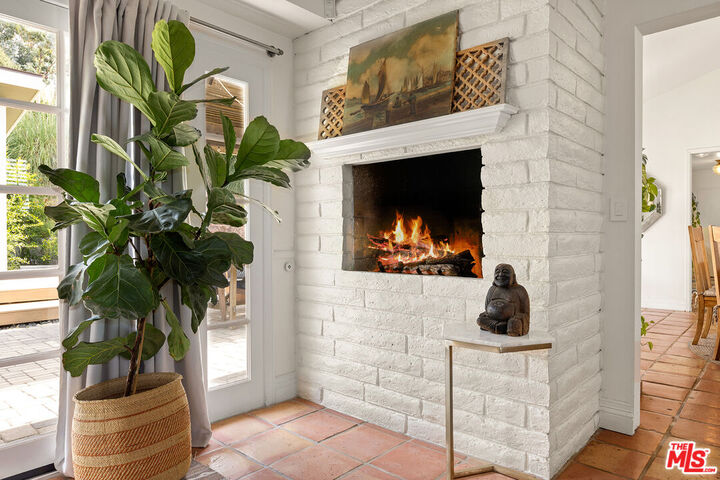 Property Photo:  1162 Calle Yucca  CA 91360 