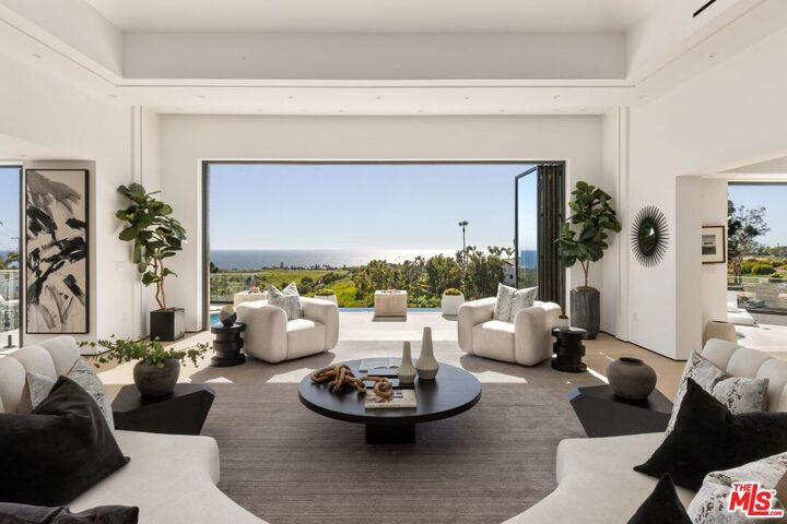 Property Photo: 29600 Harvester, Unit Lse CA 90265