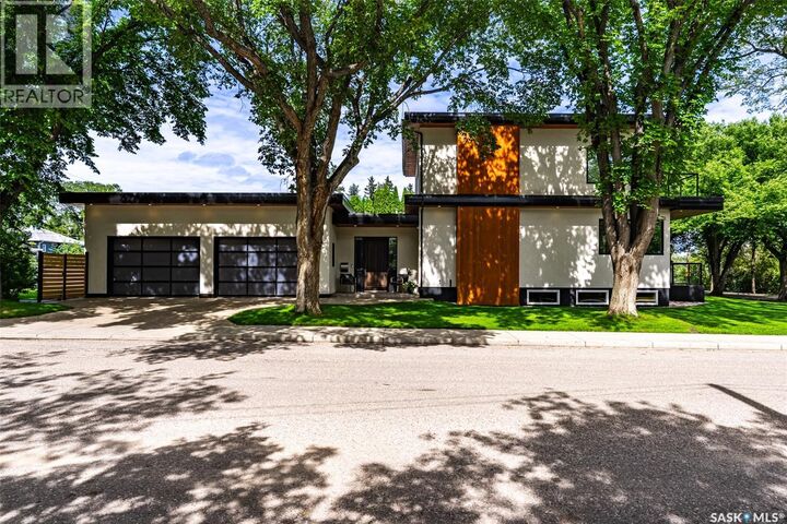 Property Photo: 1150 Spadina Crescent E SK S7K 3H8