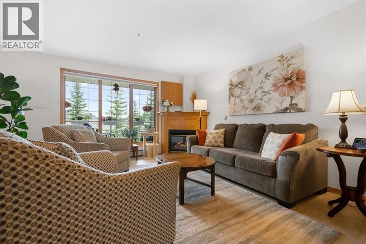 Property Photo: 6868 Sierra Morena Boulevard Southwest AB T3H 3R6