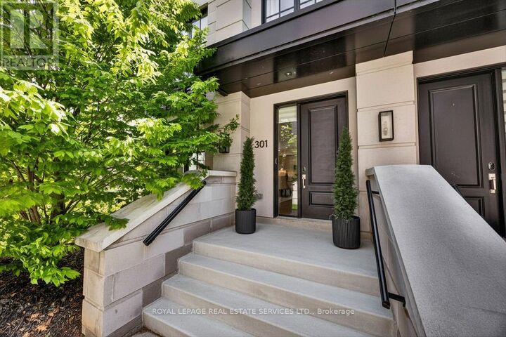 Property Photo:  1195 Gooseberry Lane 301  ON L5G 0B7 