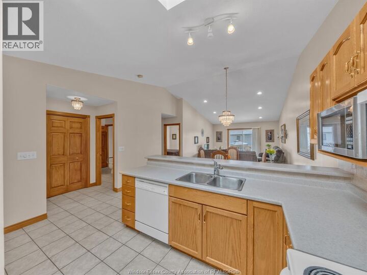 Property Photo:  89 Peter Avenue  ON N8H 5N9 