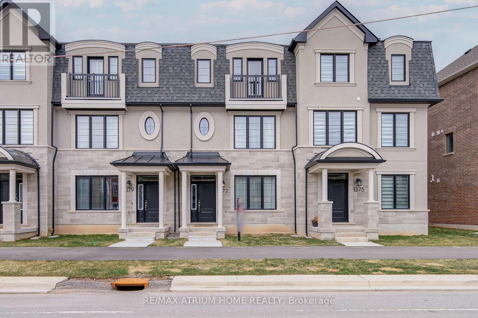 Property Photo:  1377 William Halton Parkway  ON L6M 5N9 