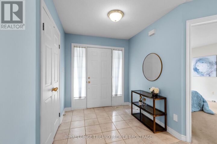 Property Photo: 1755 Louise Boulevard 7 ON N6G 5G4