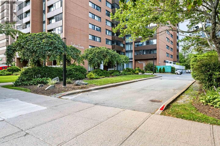 Property Photo: 5959 Spring Garden Road 510 NS B3H 1Y5