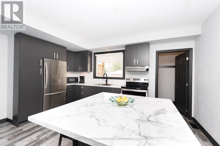 Property Photo:  197 Lincoln Street  ON L3B 4M8 
