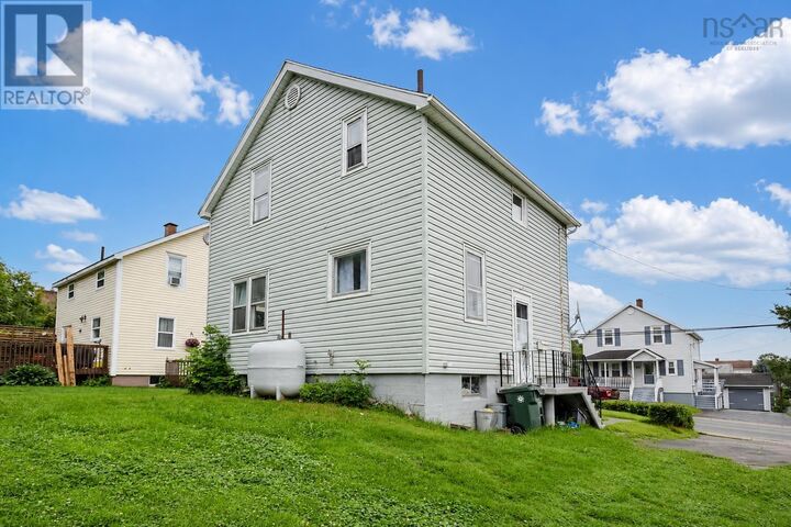 Property Photo:  173 Cabot Street  NS B1P 4E4 