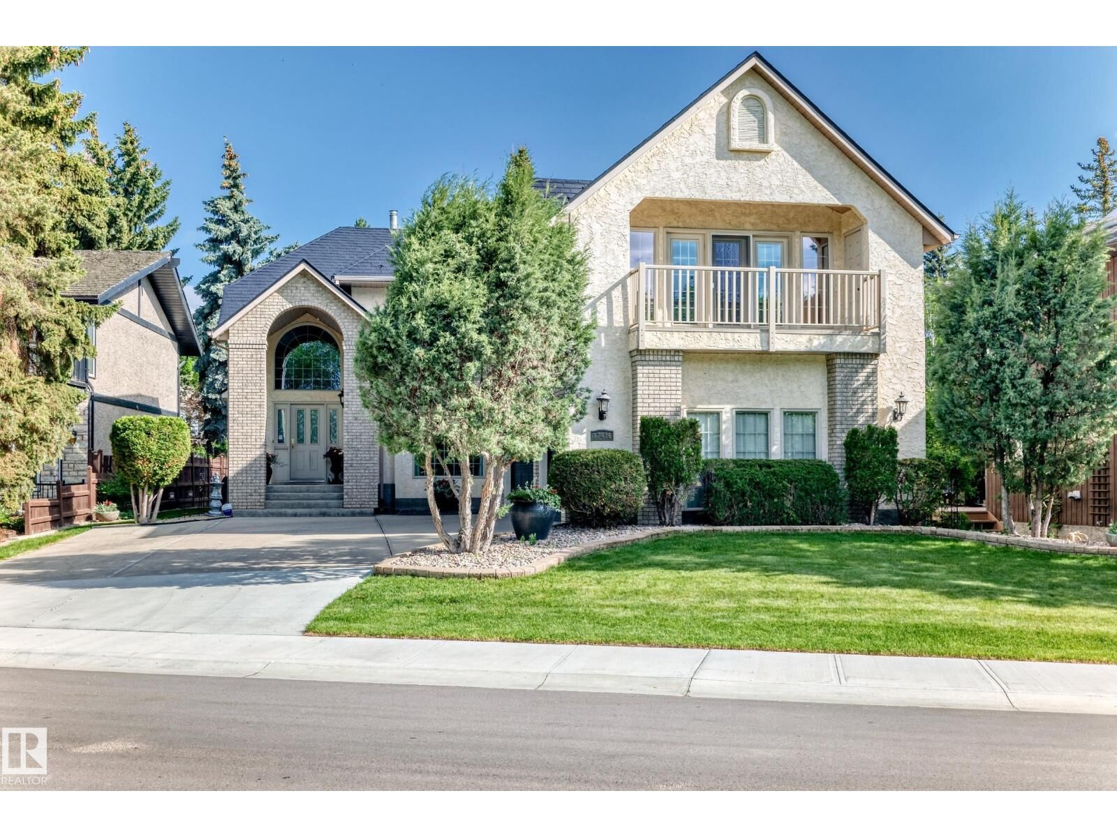 Property Photo:  17416 53 Av NW  AB T6M 1C4 