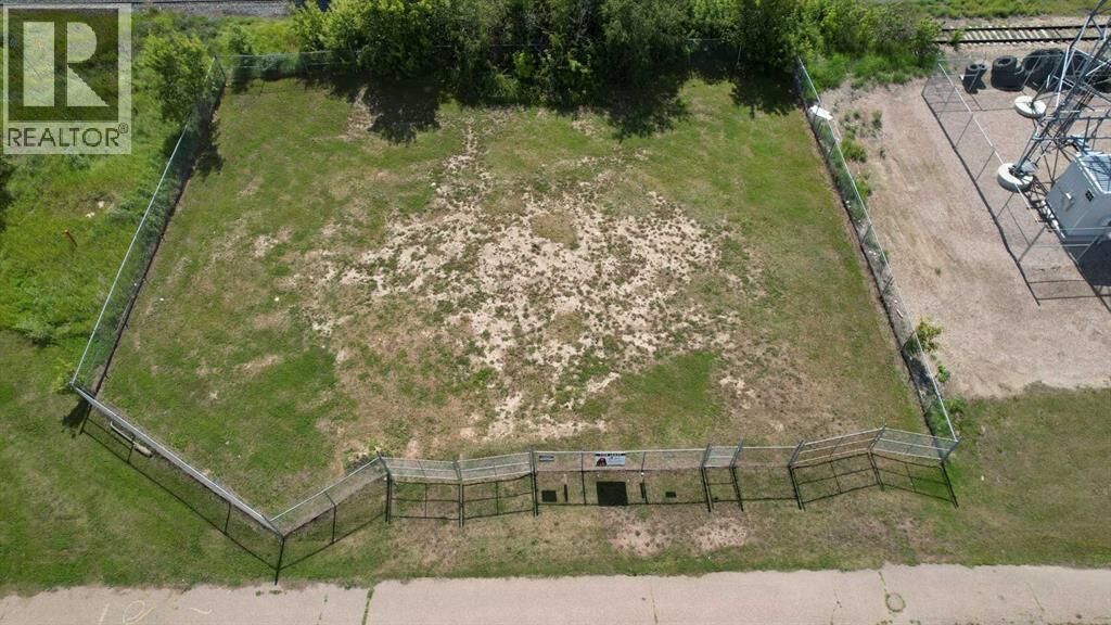 Property Photo:  4719 Railway Avenue  AB T9X 1E6 