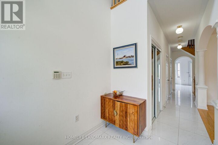 Property Photo: 16 Barnstone Drive ON L6E 2B3