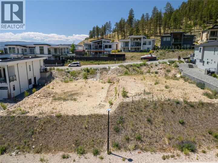 Property Photo:  977 Melrose Street  BC V1P 0A8 