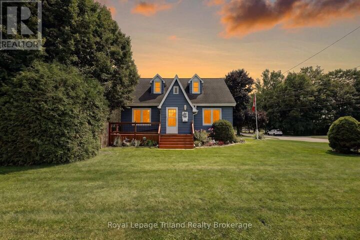 241 Delatre Street West — photo 1