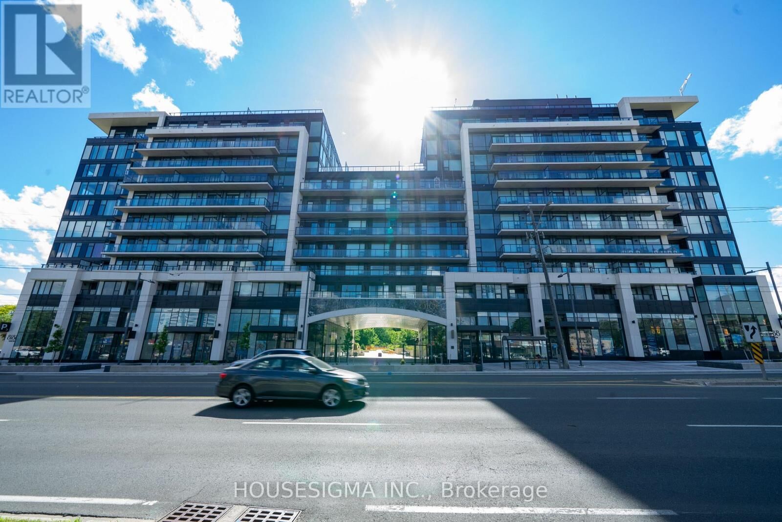 Property Photo:  8188 Yonge Street 820  ON L4J 0M2 