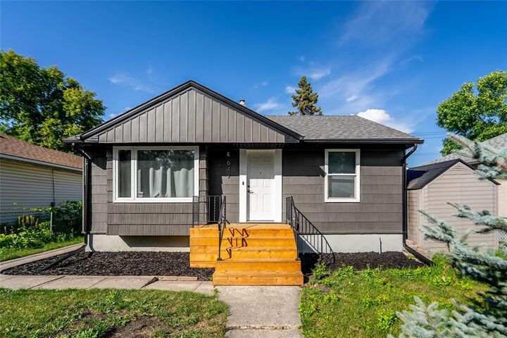 647 Munroe Avenue — photo 1