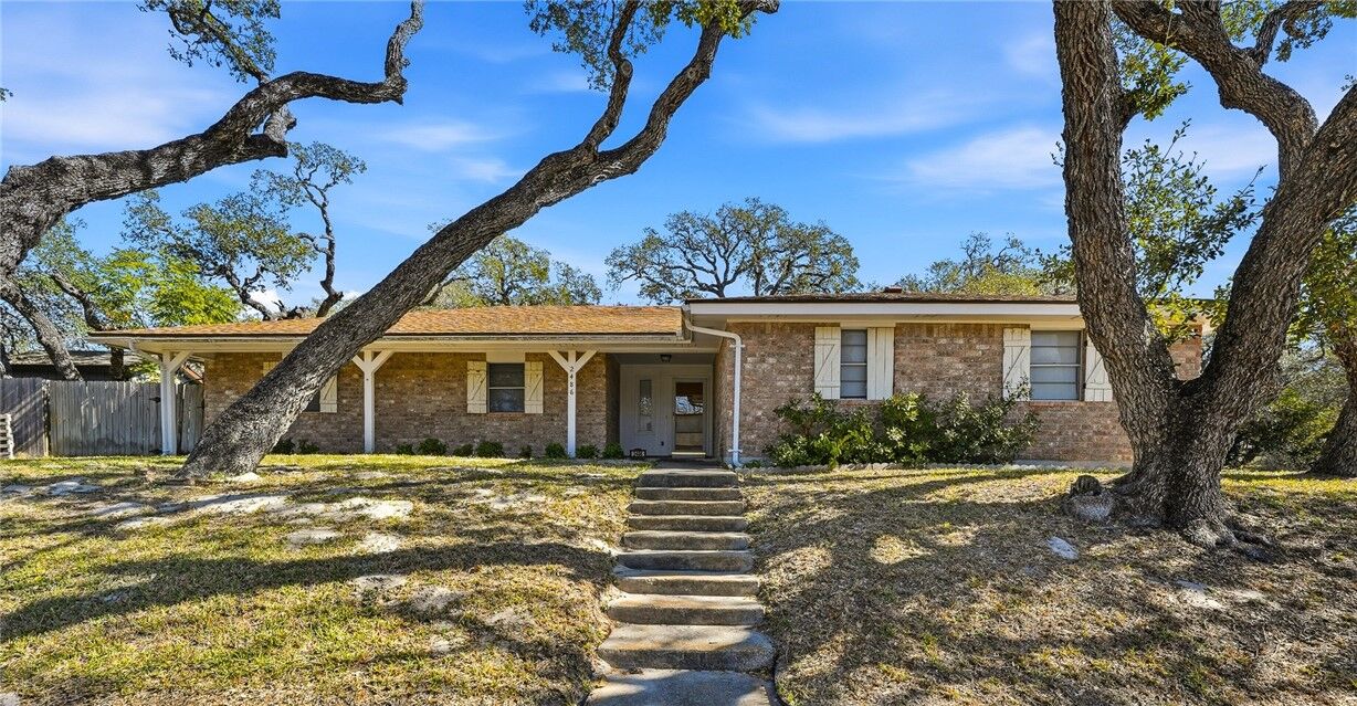 Property Photo: 2486 Oak Park TX 78362