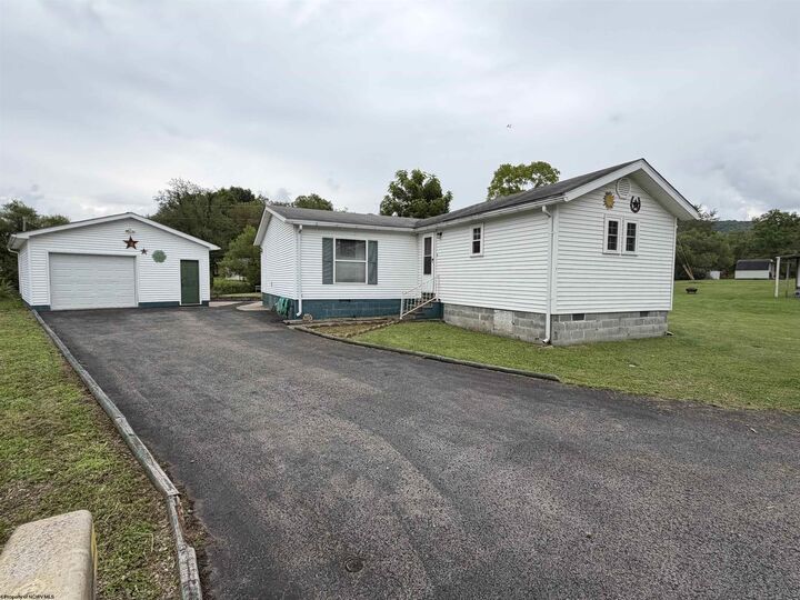 Property Photo: 42 Gate Lane WV 26241