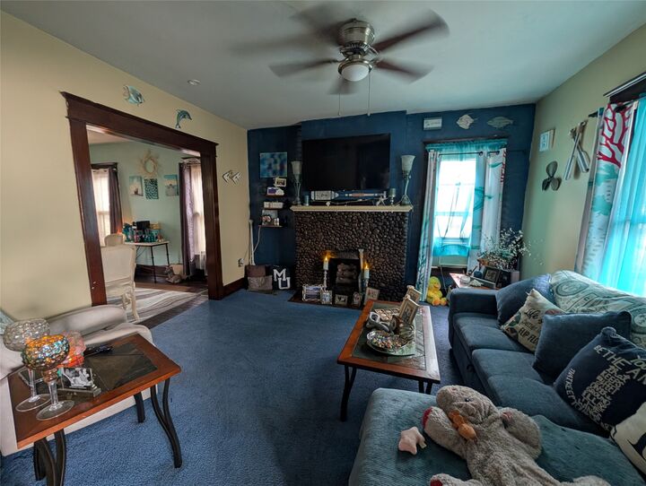 Property Photo: 1009 W 20th Street PA 16502